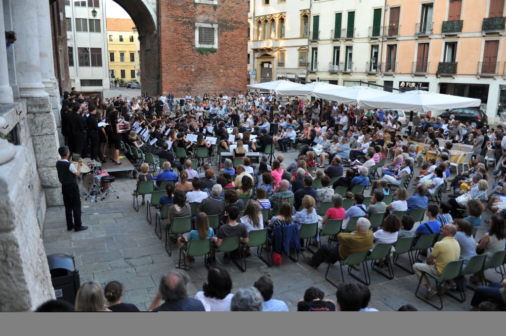 Milonga in piazza Erbe a Vicenza