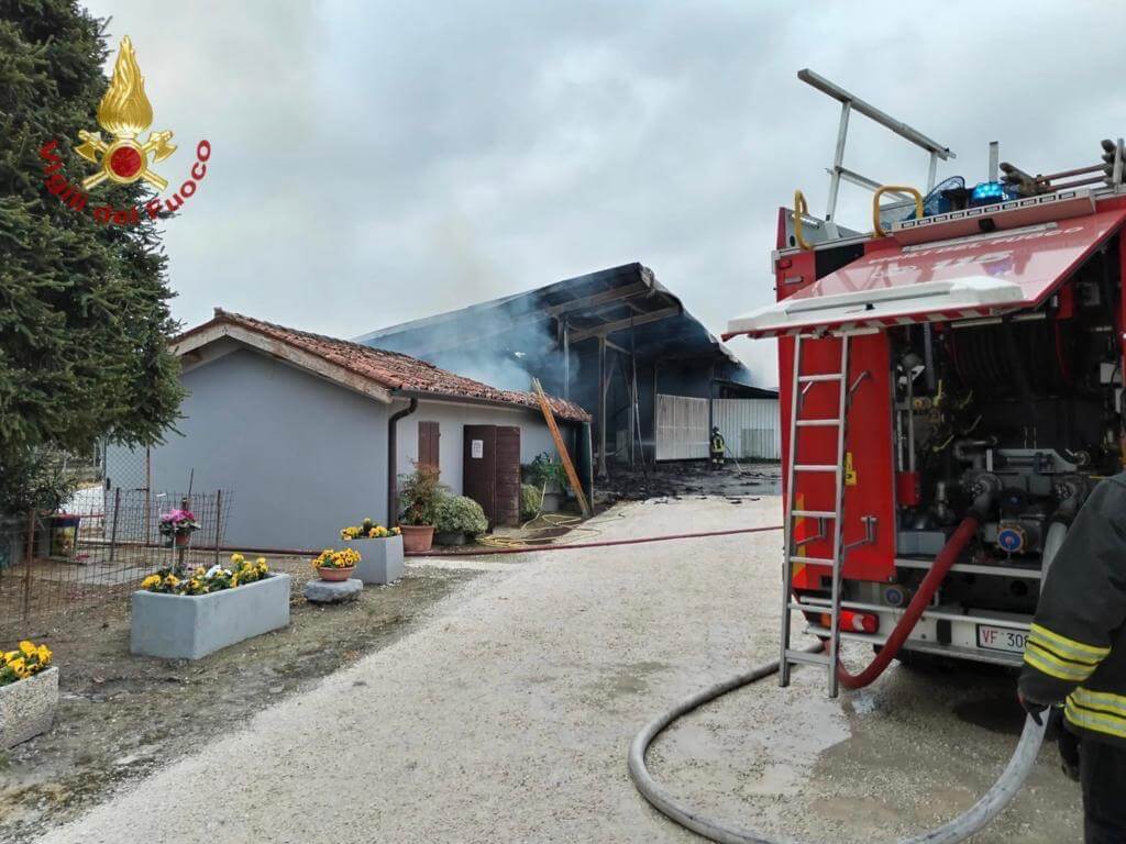 A fuoco azienda agricola nella Bassa Padovana