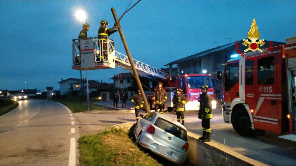 Vicentino – Auto investe operaio: due feriti